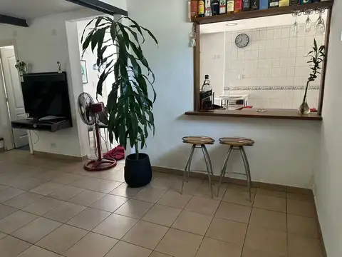 Casa en Venta con 5 Departamentos (Venta en Block)