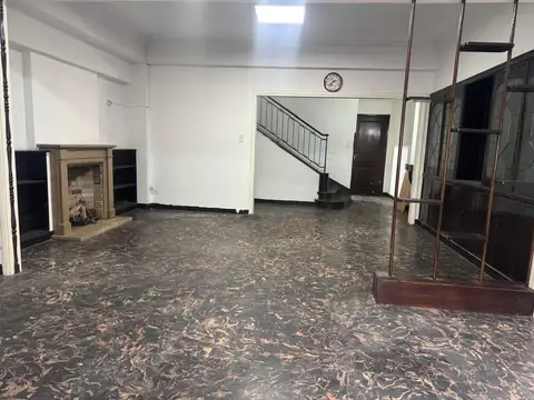 VIVENDA MULTIFAMILIAR DE 4 Y 2 AMBIENTES SIN EXPENSAS 
