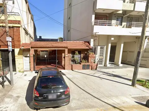 IMPECABLE PH en pleno centro de Escalada - Apto Crédito - OPORTUNIDAD 