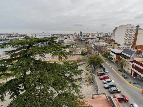 Departamento en venta de 3 ambientes con vista abierta muy luminoso, Boedo.