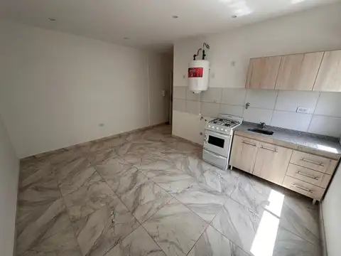 Depto Tipo Casa 2 ambientes con 1 baño