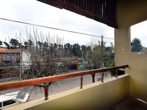 CASA 4 AMB, JARDIN, LAVADERO Y GALPÓN APTO CRÉDITO