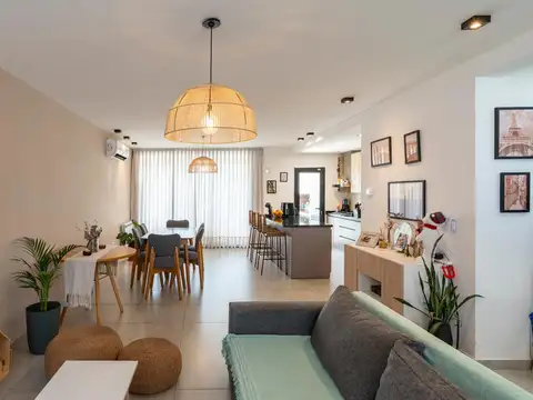 Casa en Venta en Manantiales, USD 165.000