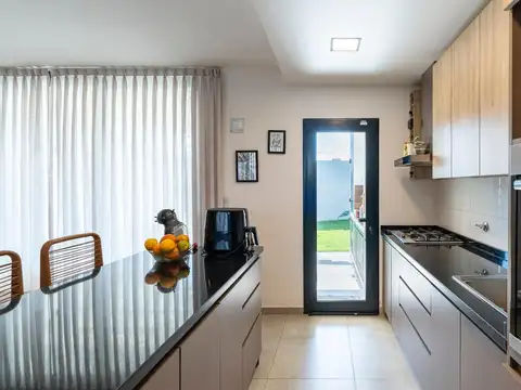 Casa en Venta al Este
