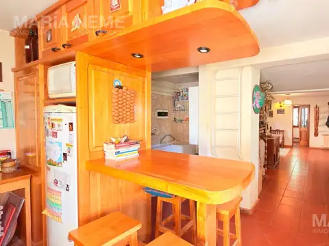 Casa 6 ambientes con 3 baños