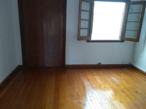 Depto Tipo Casa en Alquiler de 5 dormitorios