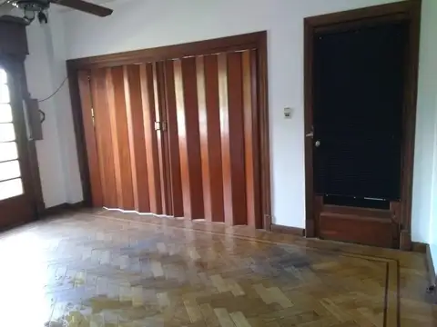 Depto Tipo Casa en Alquiler de 6 ambientes