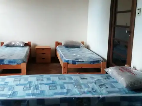 Depto Tipo Casa 6 ambientes con 2 baños