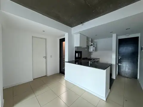 VENTA - Departamento de un dormitorio con balcón - Luis Agote, Rosario.