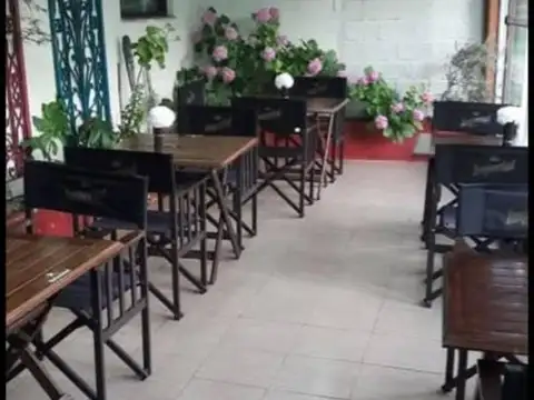 Venta local  + Dto 2 amb /gas nat lote 270m2 250m2 cub