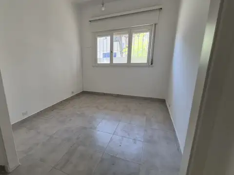 Domingo De Acassuso 1500, Piso PB