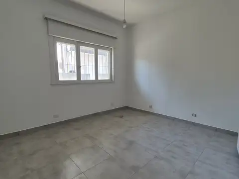 Depto Tipo Casa en Alquiler en Olivos Maipu/Uzal, $ 880.000