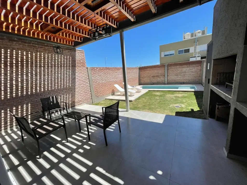 Casa en Alquiler Temporal en Docta - 2 dormitorios