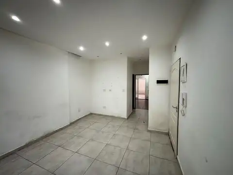 Departamento en Alquiler en Lomas del Mirador, $ 720.000