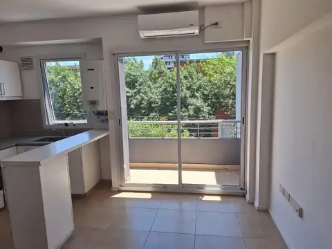 Congreso  al 3000 - 2° AL FRENTE