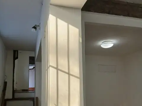 Depto Tipo Casa 2 ambientes con 1 baño