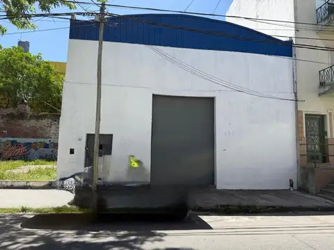 VENTA DE EXCELENTE GALPÓN/LOTE