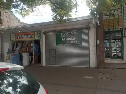 Local en Alquiler en La Plata calle 137 e/ 60 y 61 - Dacal Bienes Raíces