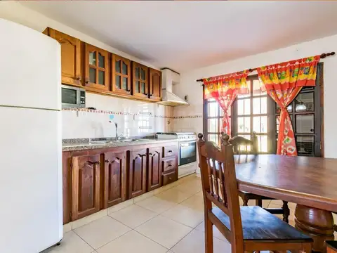 Casa 4 ambientes con 1 baño