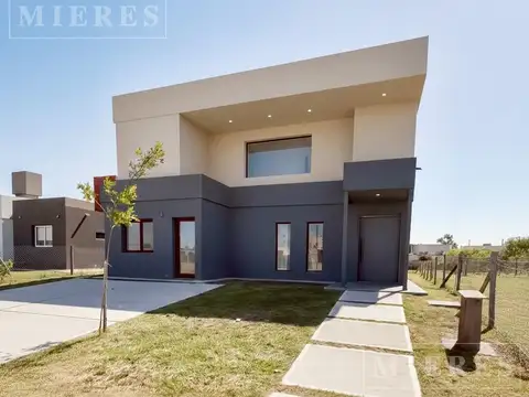 Casa en venta en Santa Lucia, Pilar del Este