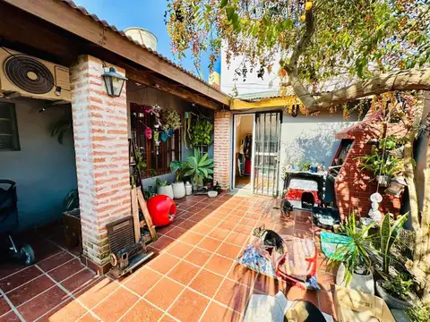 Depto Tipo Casa 4 ambientes con 1 baño