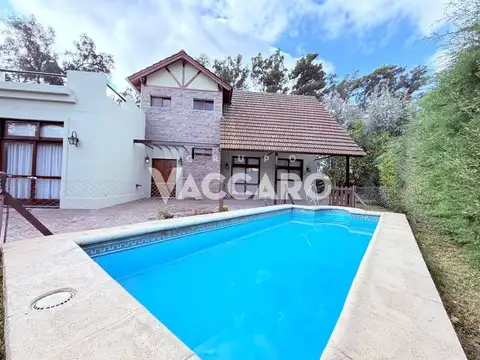 Casa 4 ambientes con 3 baños