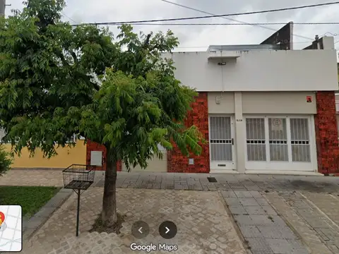 Casa 4 dormitorios y cochera en venta