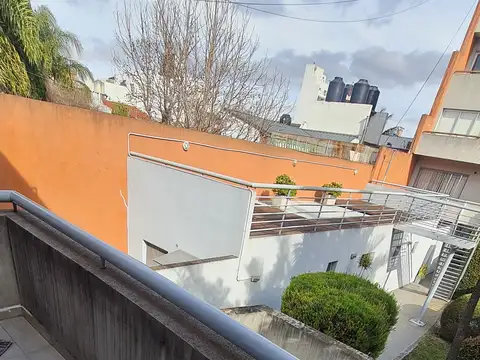 Luminoso Monoambiente en Alquiler – Apto Mascotas –  Mataderos