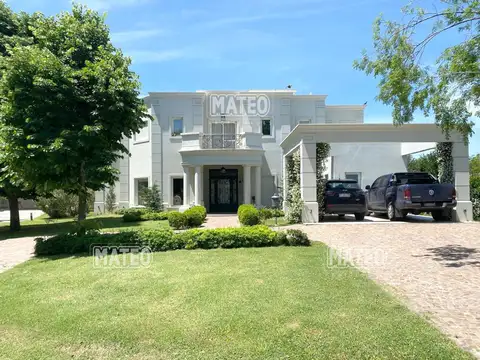 Importante Propiedad de Estilo Frances