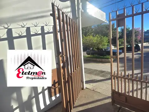 Casa en Alquiler en Paso del Rey, $ 850.000