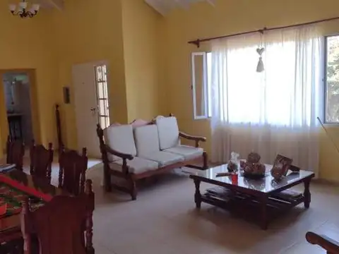 Casa en Alquiler de 3 dormitorios