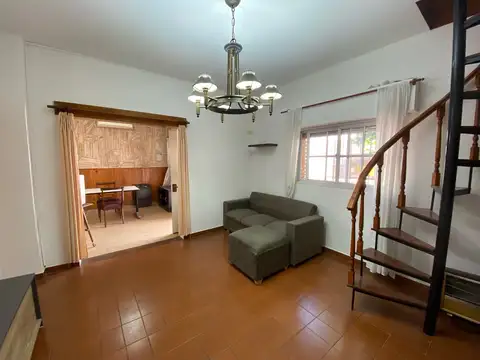 Depto Tipo Casa en Venta 35 años