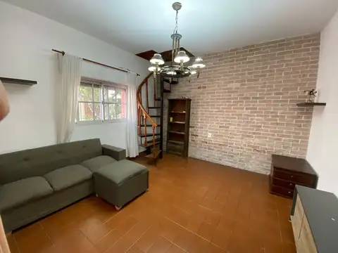 Depto Tipo Casa 3 ambientes con 1 baño