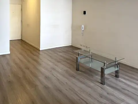 Impecable 2 ambientes AL FRENTE CON BALCÓN en EXCELENTE UBICACIÓN