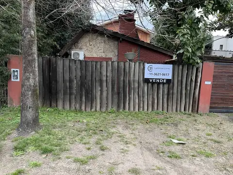 Casa 4 ambientes con 3 baños