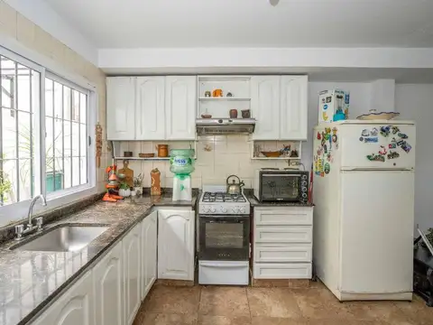 Depto Tipo Casa en Venta 25 años