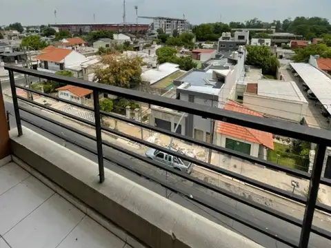 Departamento en Alquiler en Lanús Este, $ 550.000