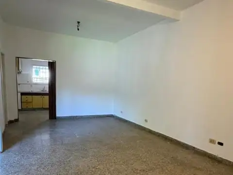 VENTA CASA 3 AMB COCHERA Y FONDO