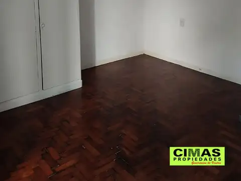 ALQUILER PH 4 AMBIENTES CON PATIO *SIN EXPENSAS*