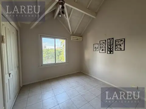 Casa en alquiler anual en Barrio Privado Bermudas