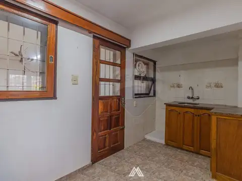 Casa 3 ambientes con 1 baño