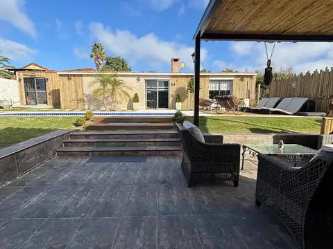 Casa en Alquiler Temporal con 1 cochera