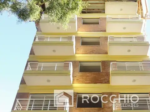 CERRITO 2254. Entre Pueyrredon y Matheu