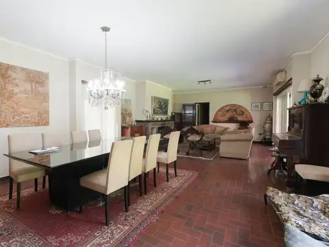 Casa 6 ambientes con 3 baños