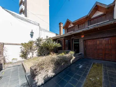 Casa en Alquiler de 4 dormitorios