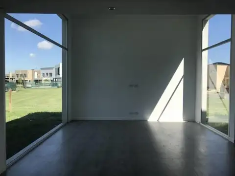 Casa en Venta al Oeste