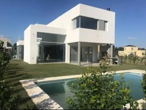 Casa en Venta - Castaños, Nordelta