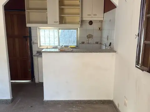 Depto Tipo Casa en Alquiler de 2 dormitorios