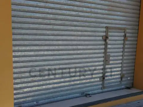 Local comercial venta en Los Hornos La Plata