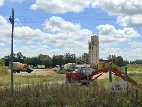 Predio 2 ha ex fábrica de cemento sobre Ruta 32, Pergamino
